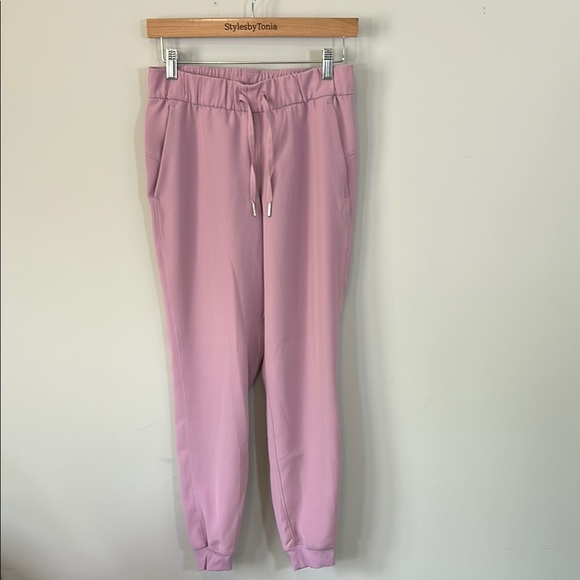 Lululemon On The Fly Jogger Wrinkle Free Pockets Mid Rise Drawstring Sz 4 - Picture 3 of 11